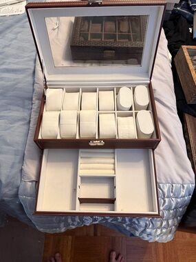 Brown FAUX Leather watch/bracelet/jewelry box